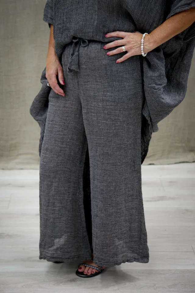 Alessa Wide Leg Pants - Black & White Woven