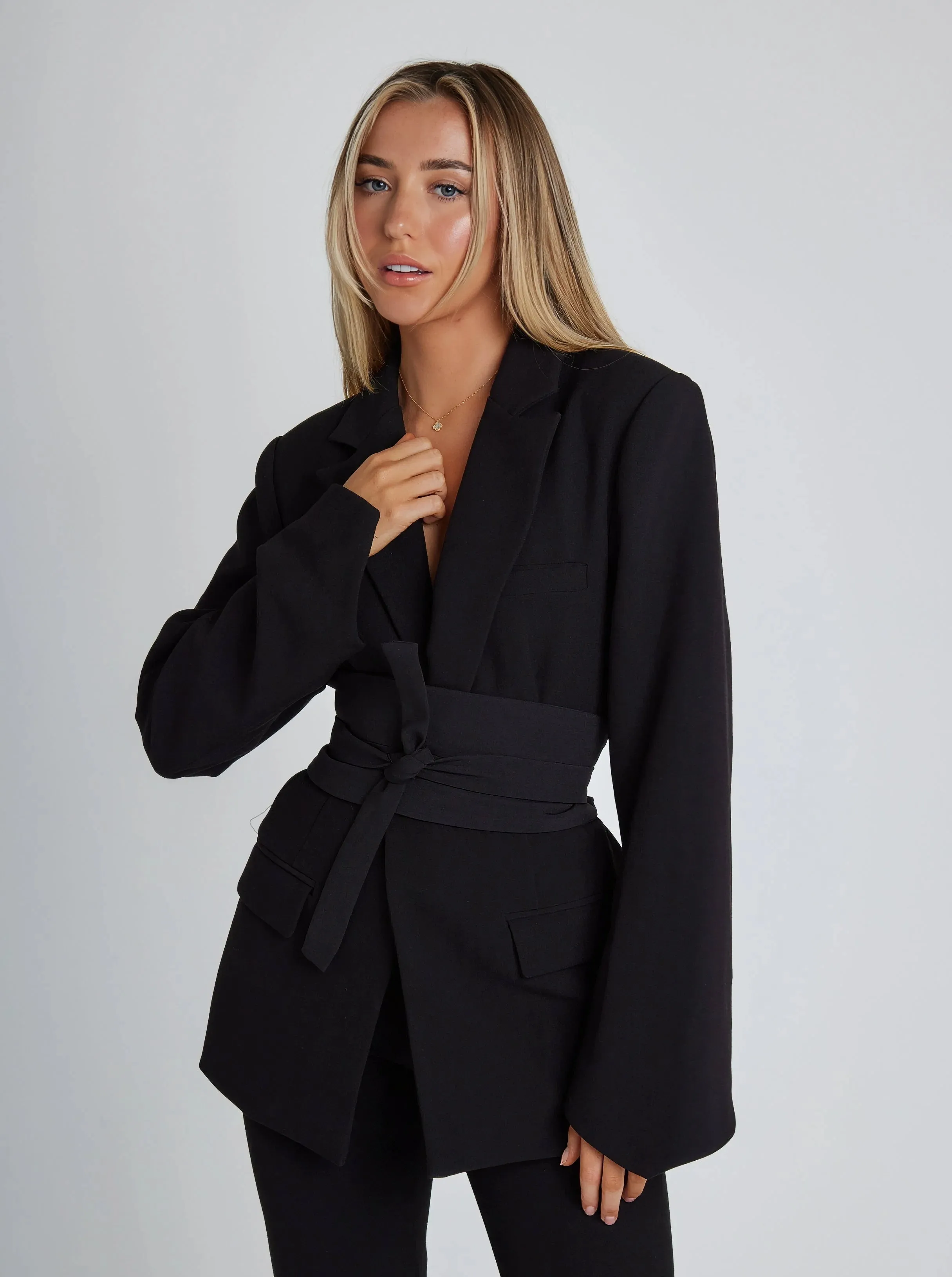 Astarté® | Blazer With Boned Closure