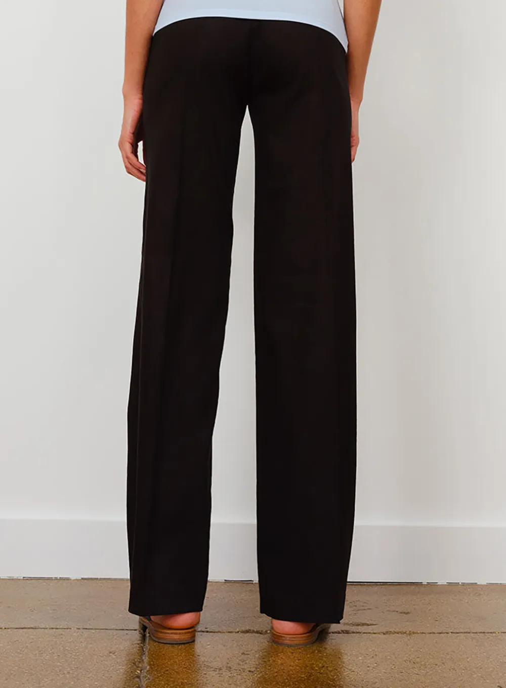 AVENUE MONTAIGNE | Flavia Pant