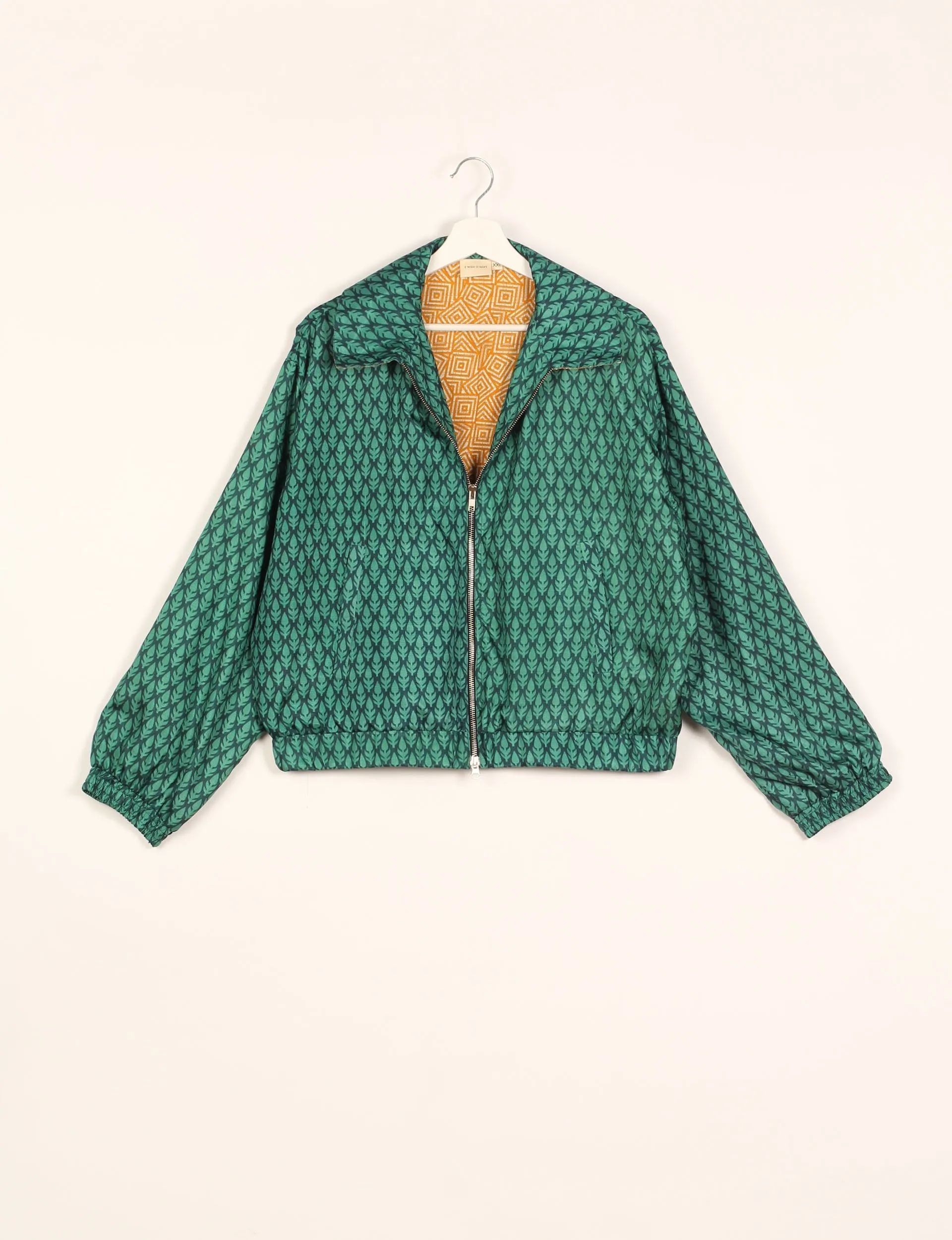 BOMBER JACKET