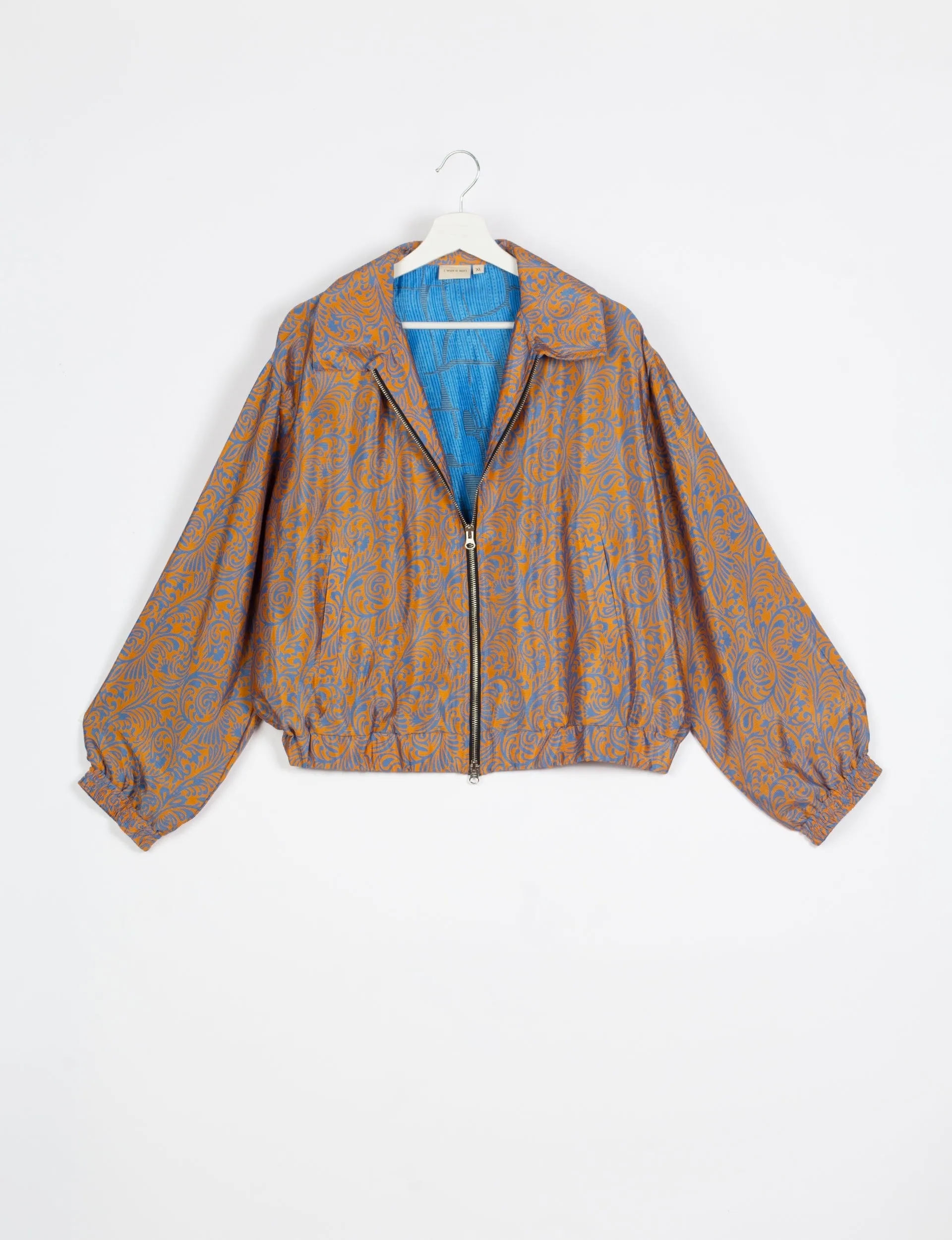 BOMBER JACKET