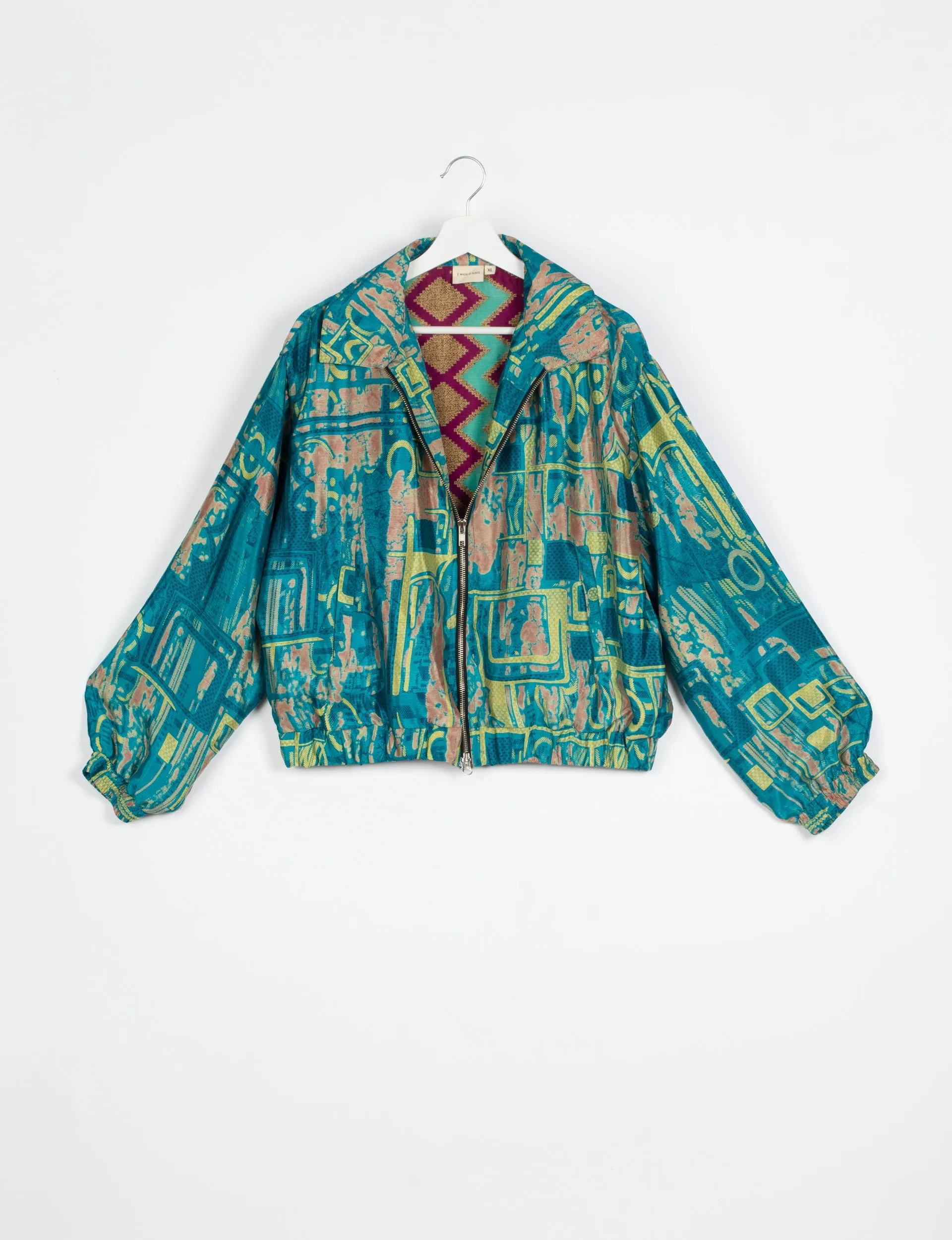 BOMBER JACKET