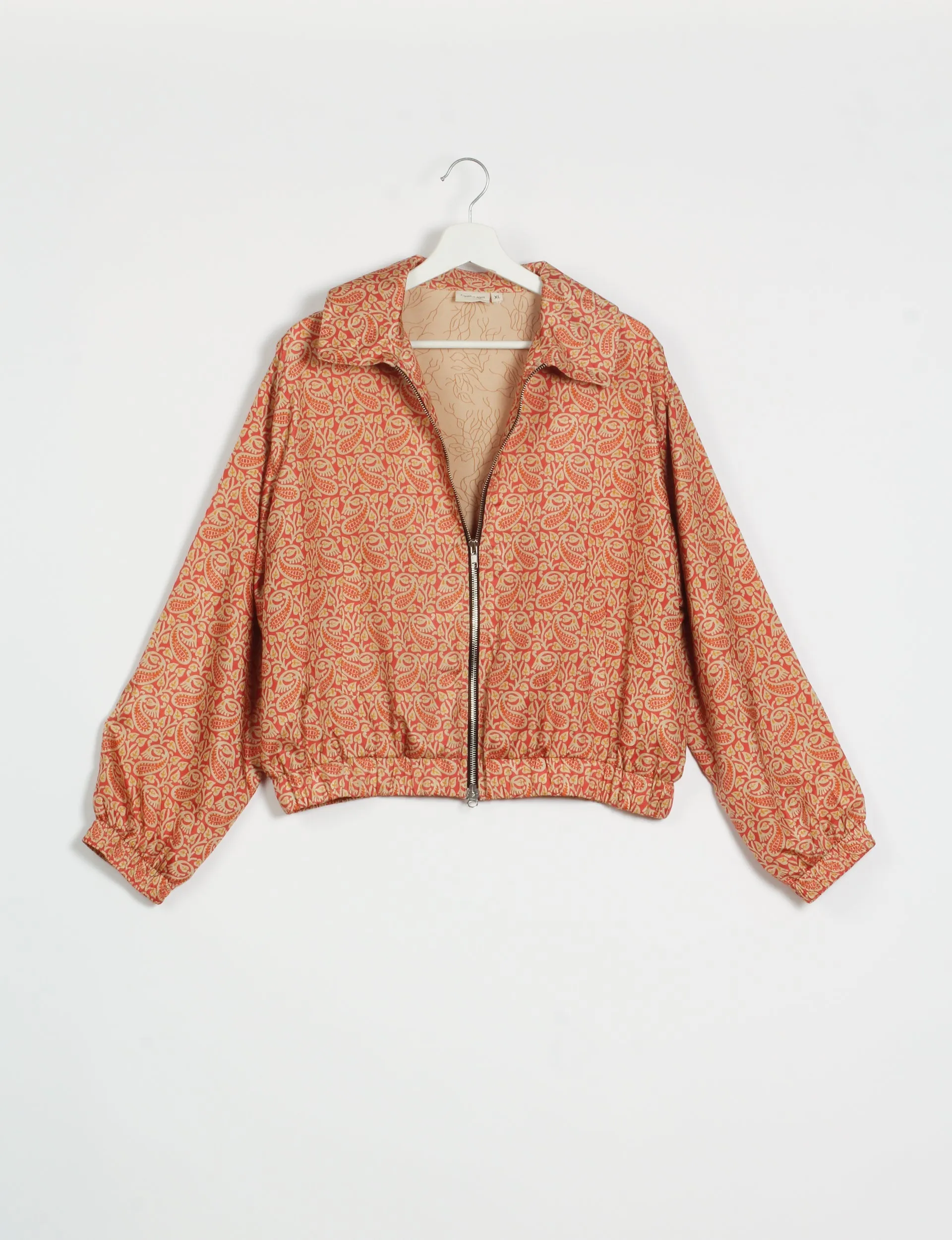 BOMBER JACKET