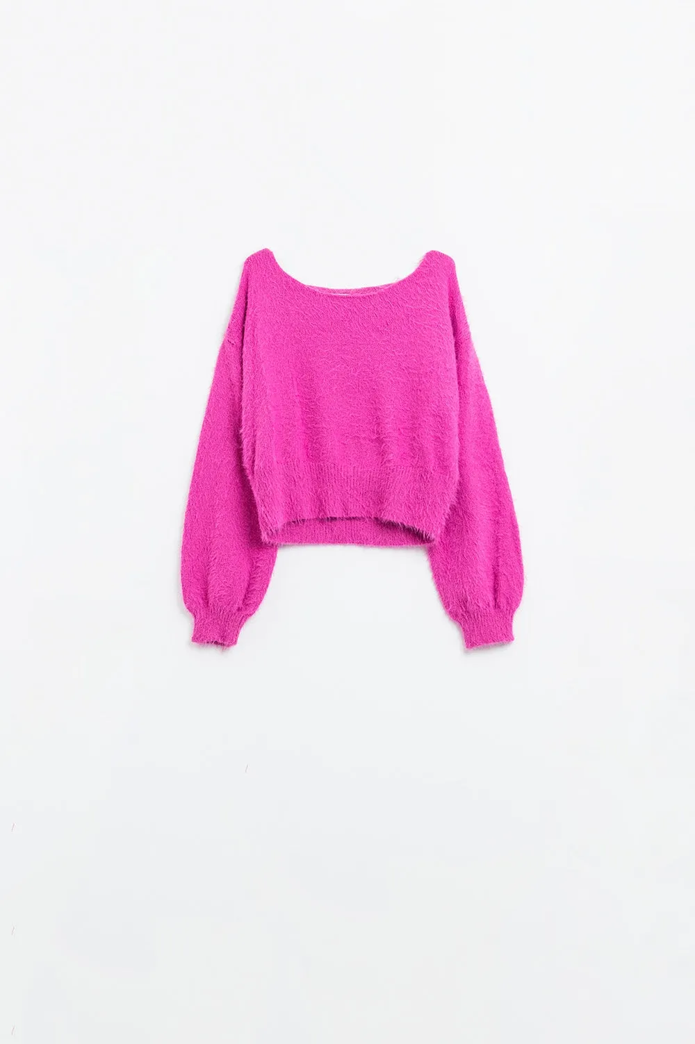 cropped fluffy sweater in fuchsia fitted at the waist