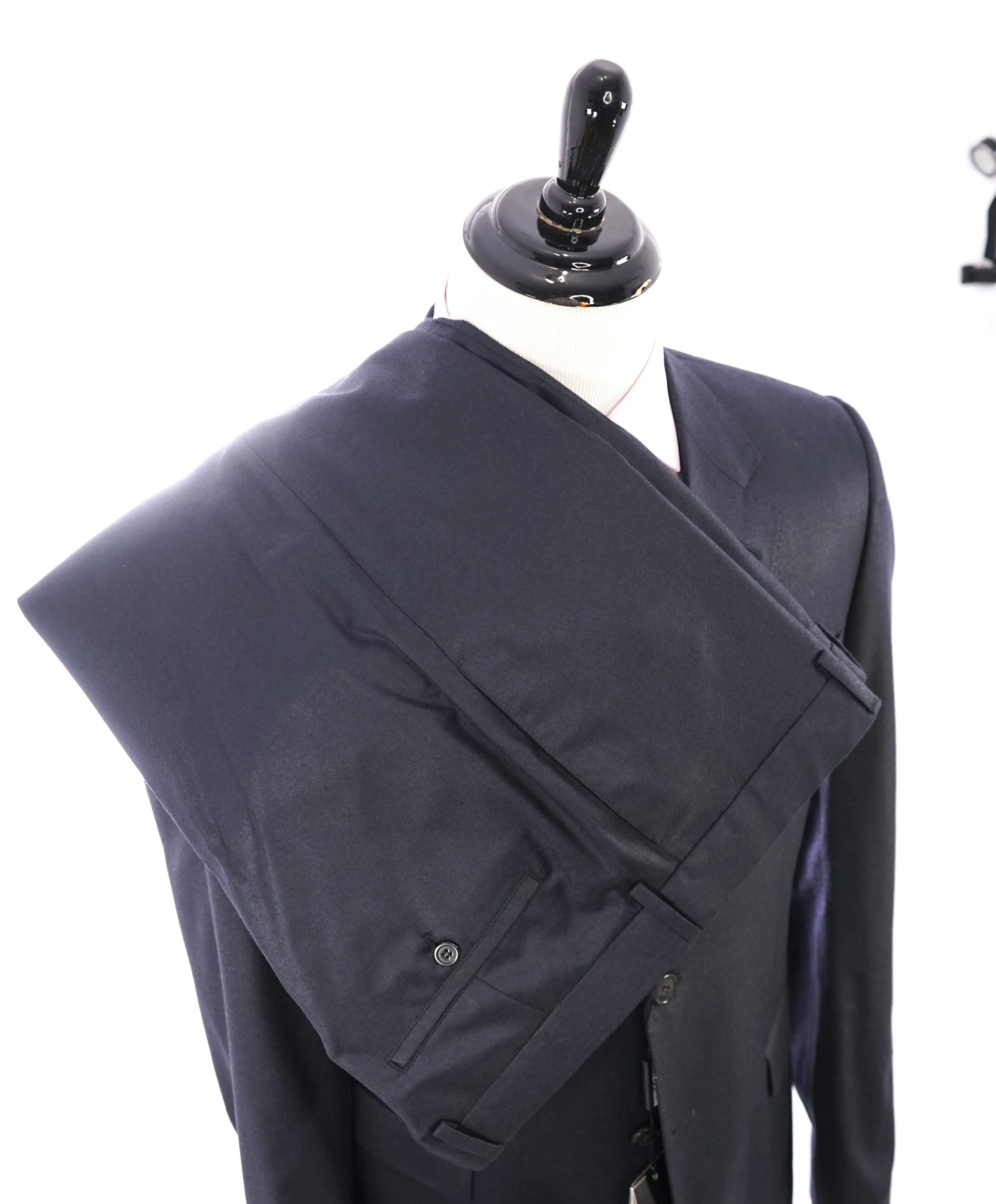 EMPORIO ARMANI - "DAVID LINE" Made In Italy Steel Gray Flannel Suit - 44R