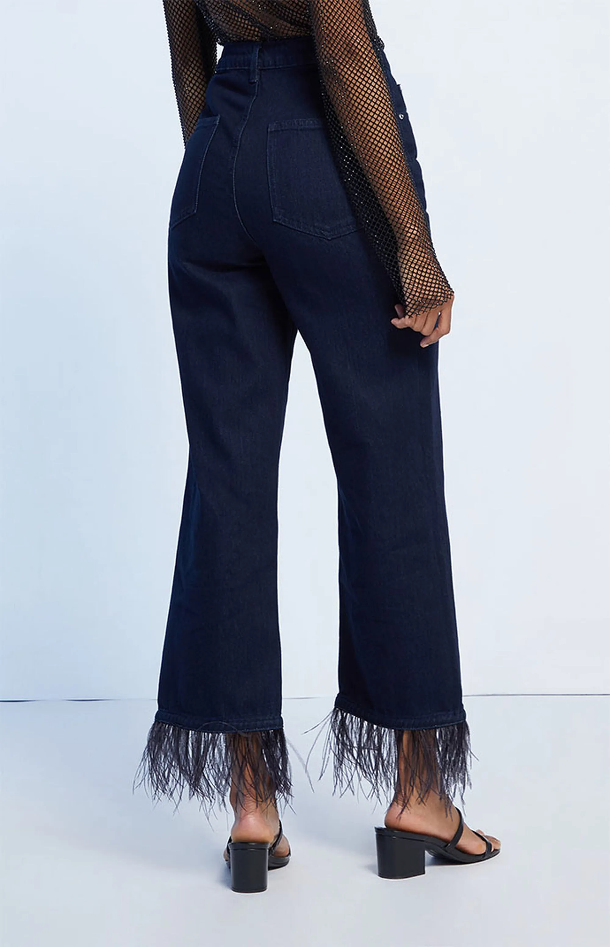 FEATHER STRAIGHT LEG