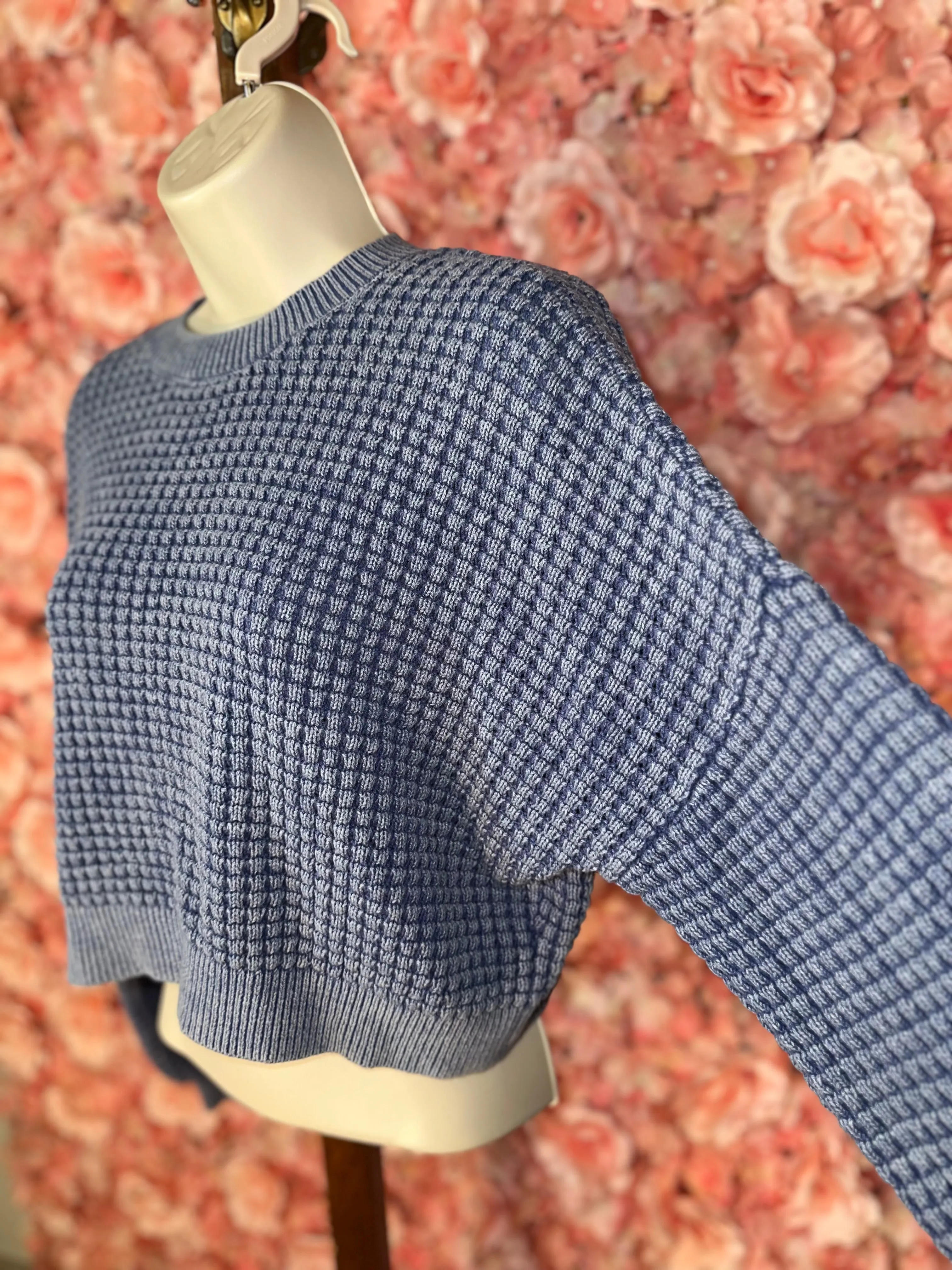 Hollister (Small) Blue Knit Cropped Sweater