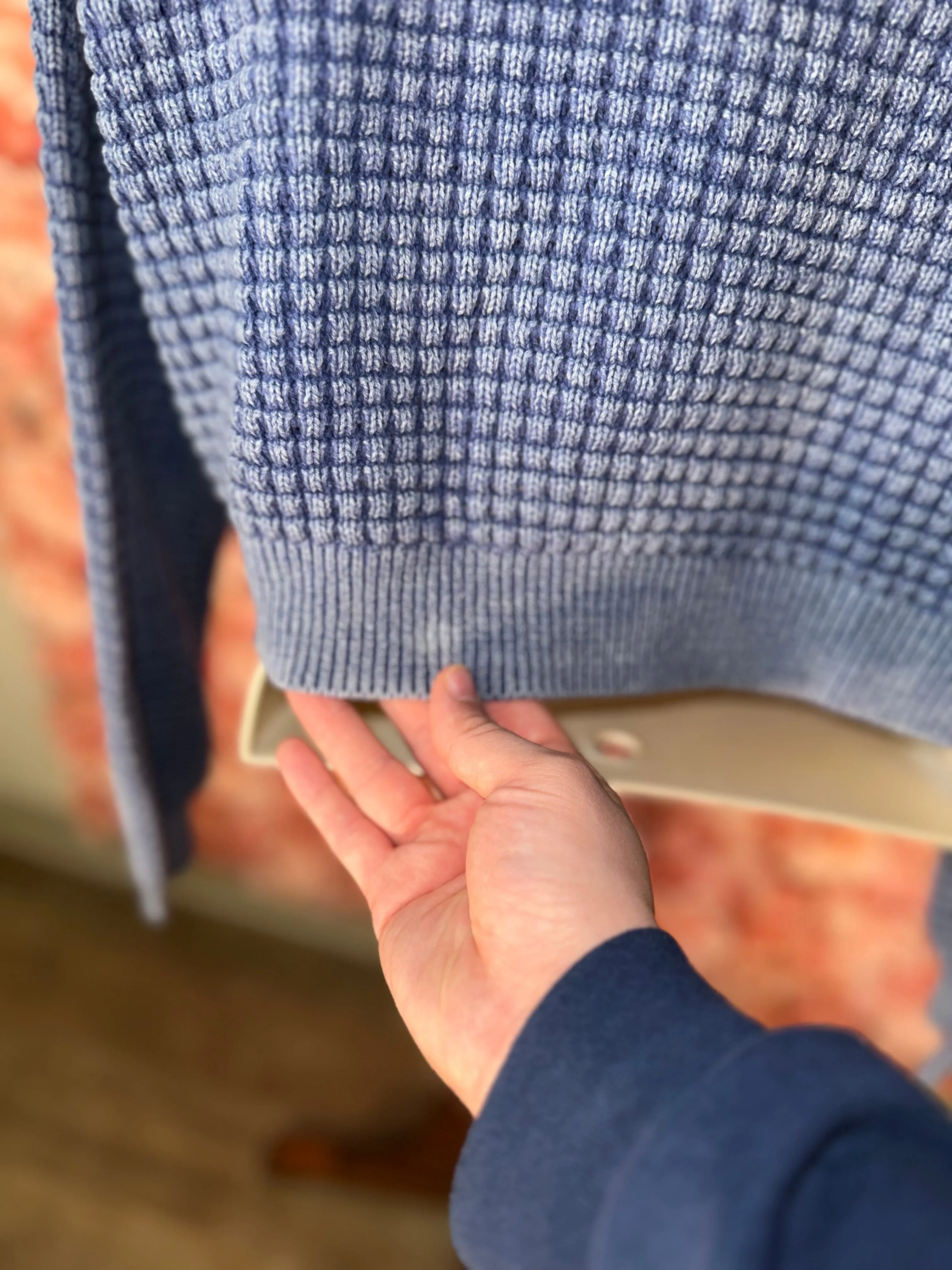 Hollister (Small) Blue Knit Cropped Sweater