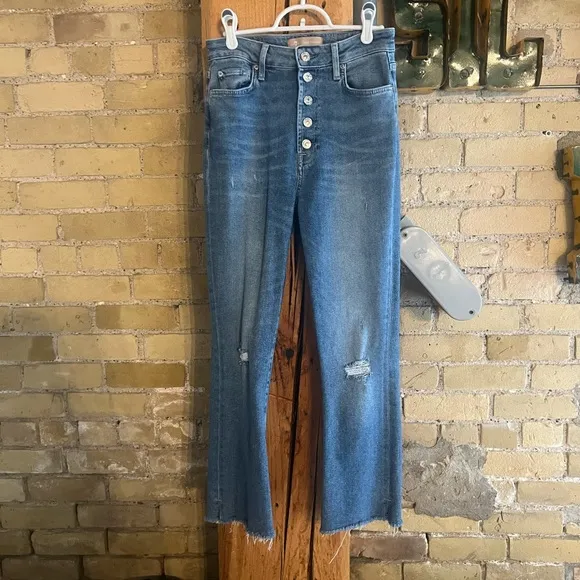 🎉HP🎉 7 For All Mankind Ultra High Rise Slim Kick