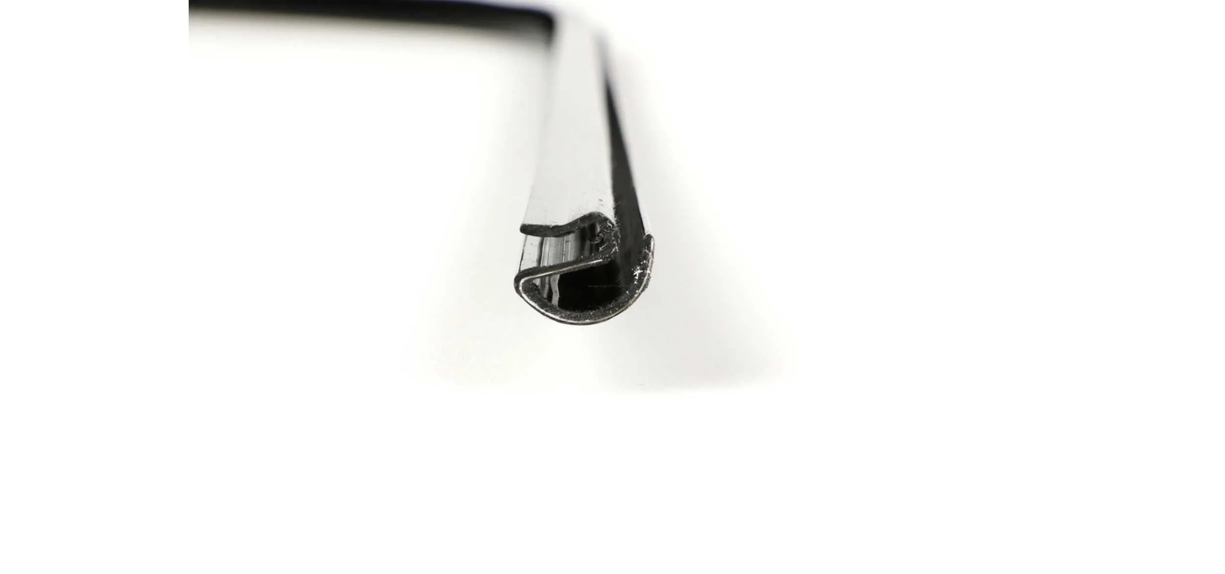 Leg Shield Beading Left PIAGGIO Black | Vespa GTS 125-300cc