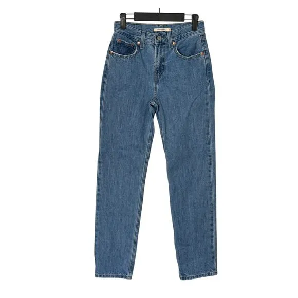 NWOT Levi's Women's Low Pro Straight Jeans in Charlie Try - Medium Wash Size 24