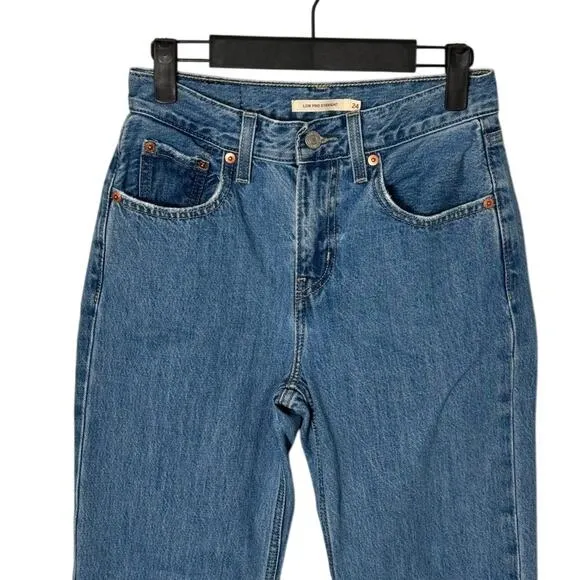 NWOT Levi's Women's Low Pro Straight Jeans in Charlie Try - Medium Wash Size 24