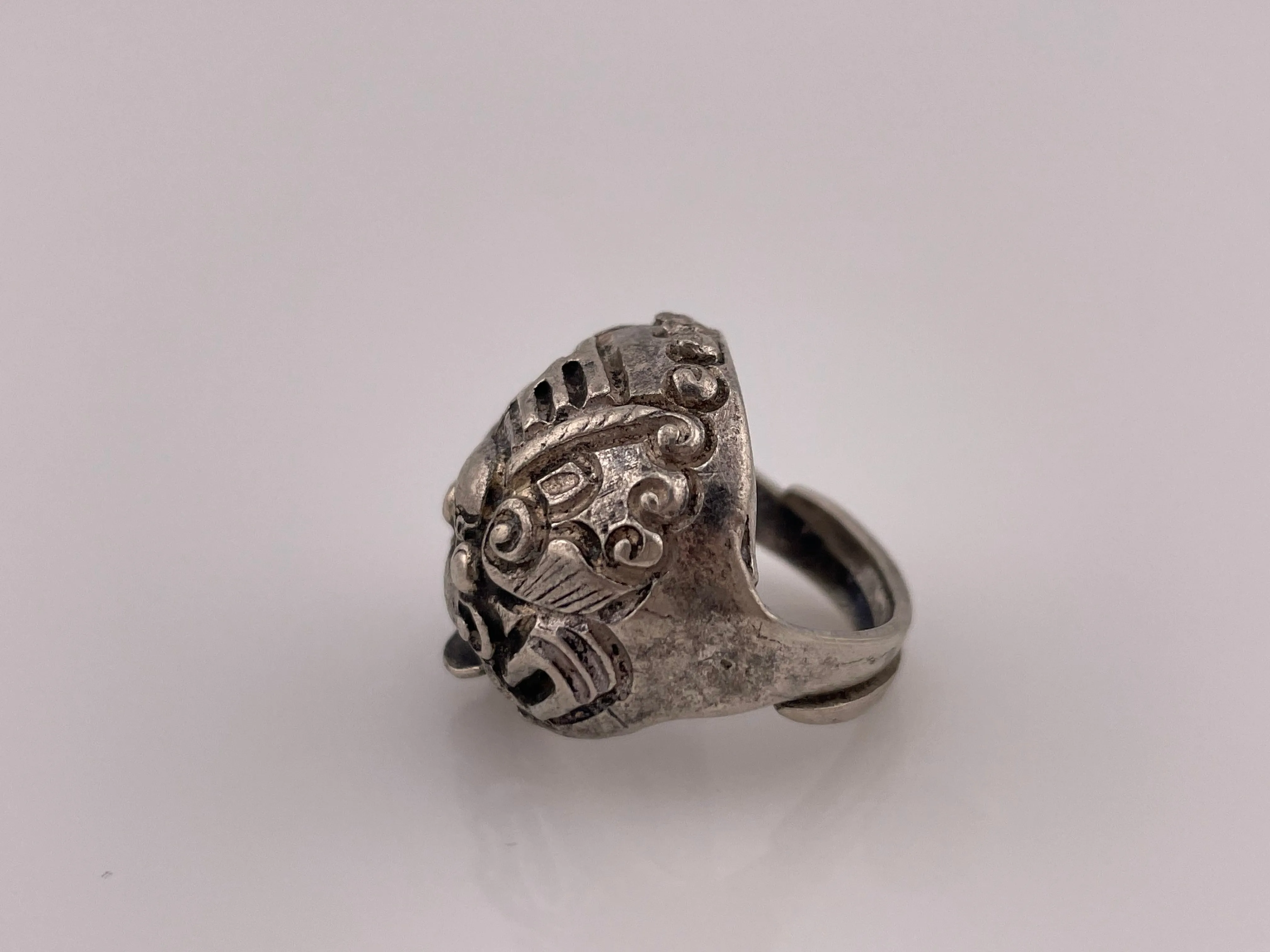 size 3 800 silver figural ring