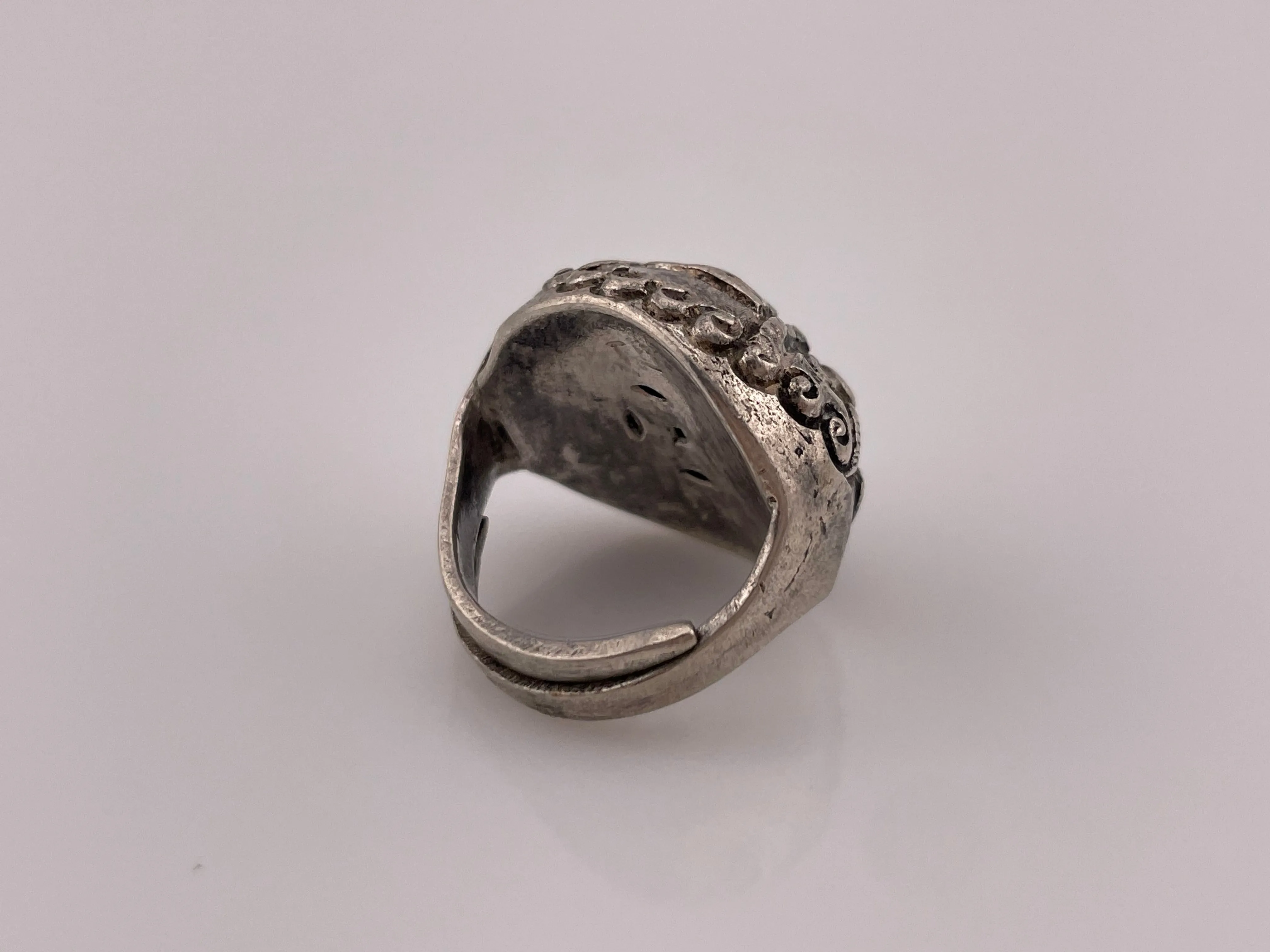 size 3 800 silver figural ring