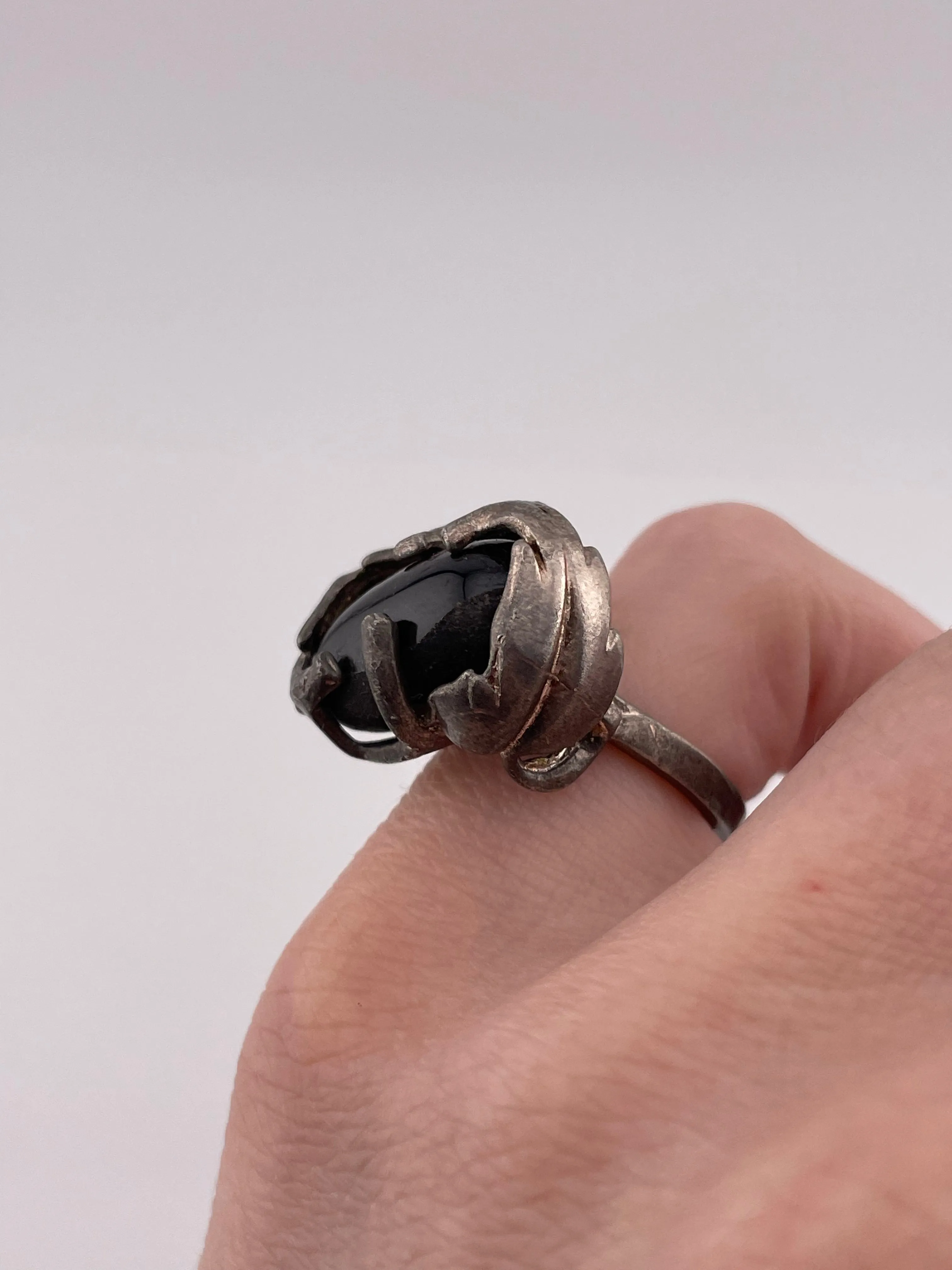 size 4.5 sterling silver brutalist hematite(?) ring