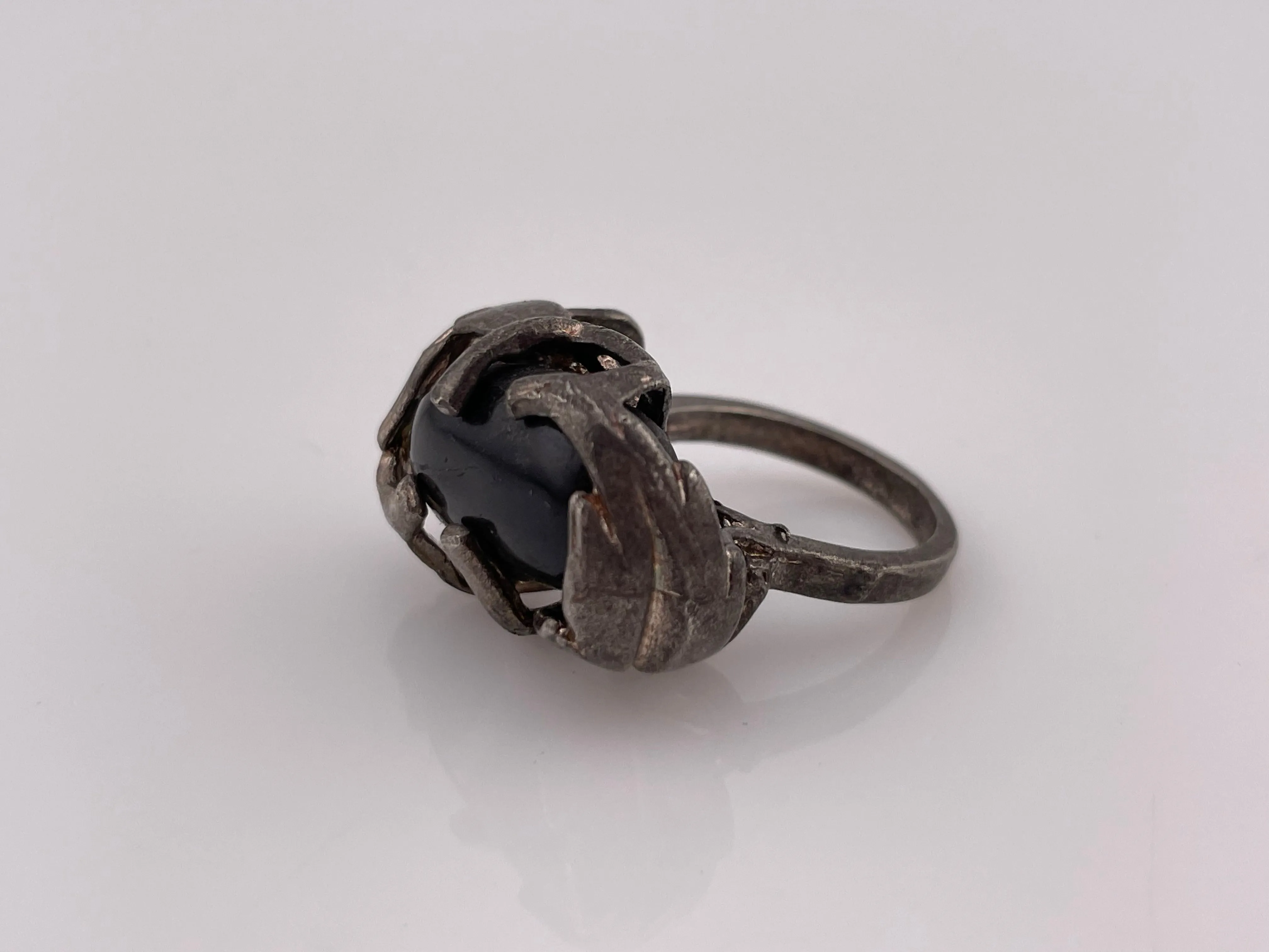 size 4.5 sterling silver brutalist hematite(?) ring