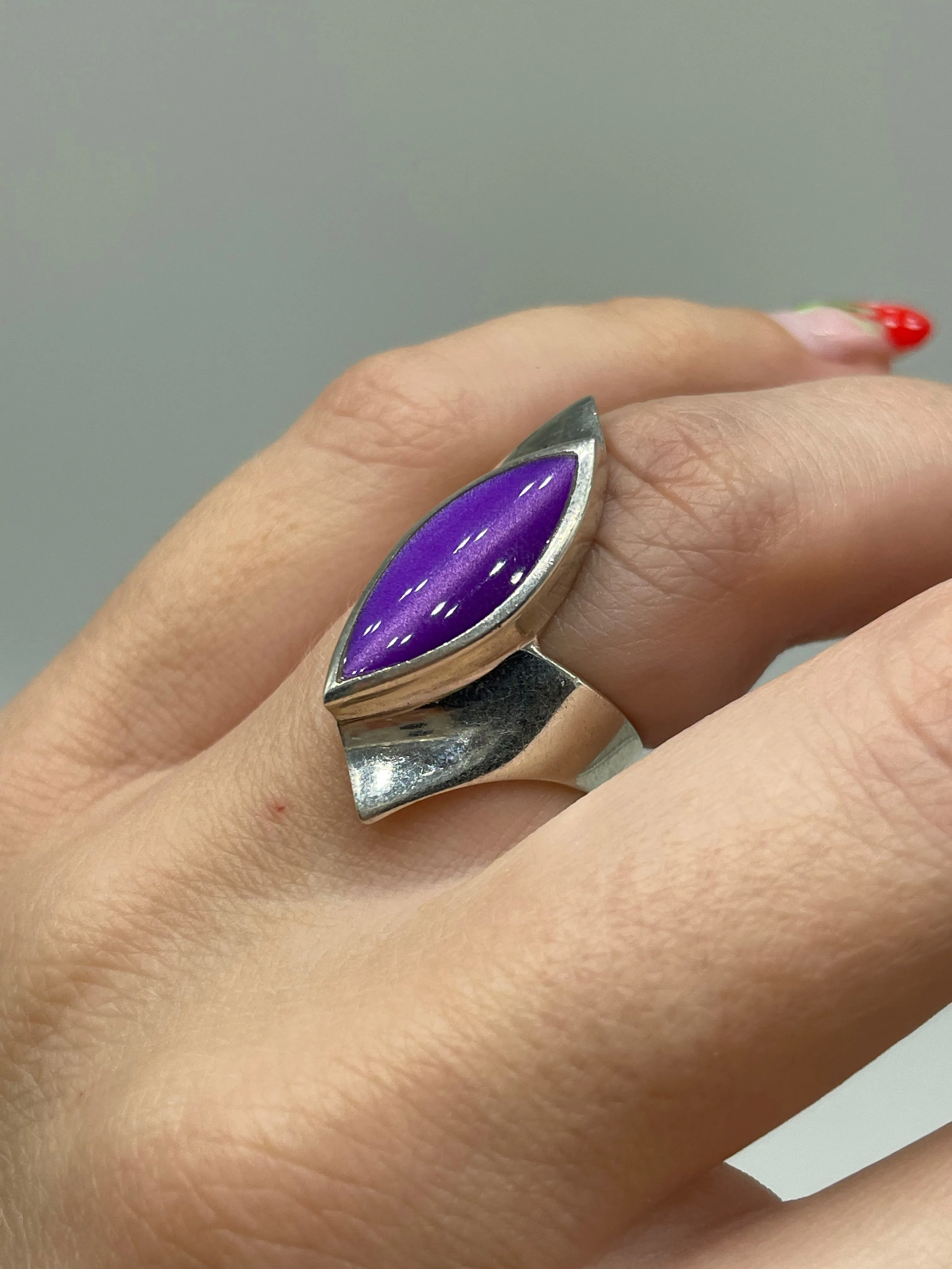 size 5.75 sterling silver purple resin ring