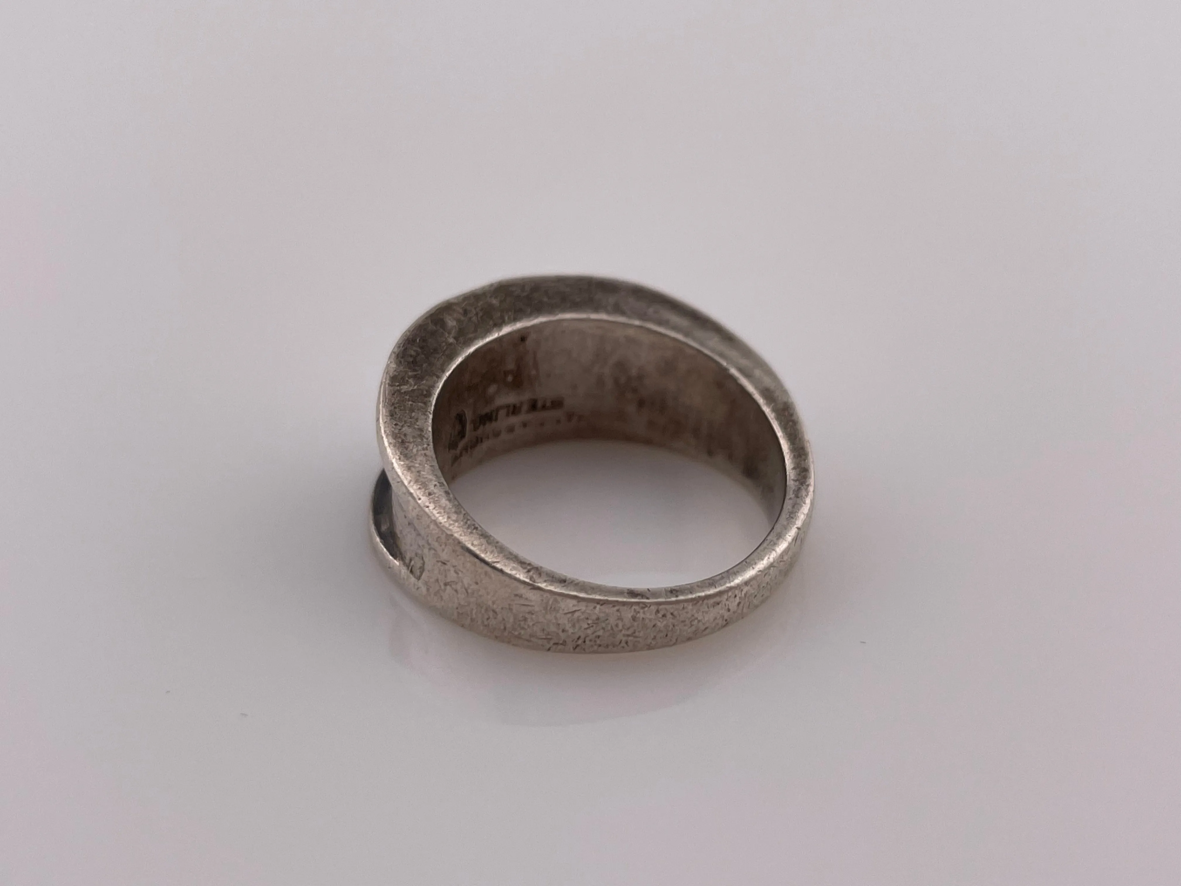 size 6.5 sterling silver 'RBT' initials ring