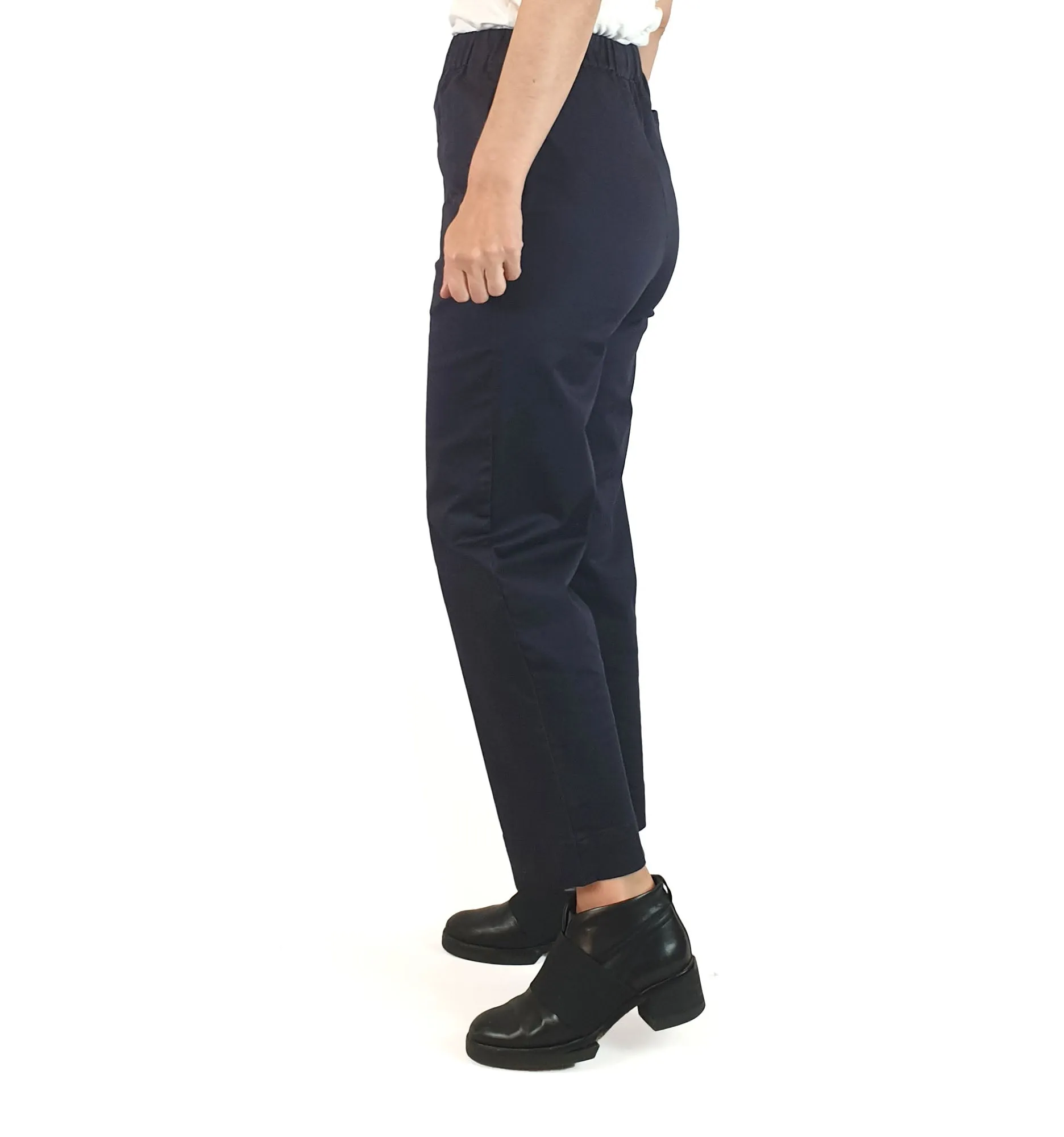Skin & Threads navy straight leg pants size 0 (fits 6-8)