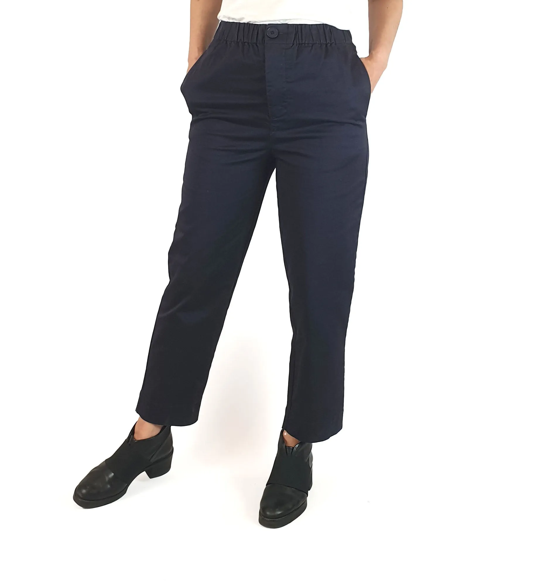 Skin & Threads navy straight leg pants size 0 (fits 6-8)