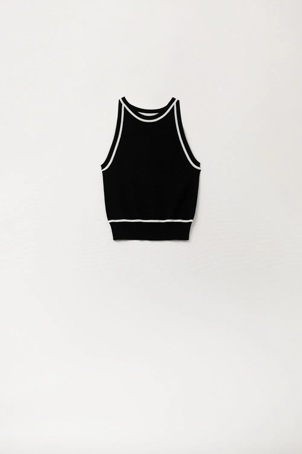 Sleeveless Sweater In Black Featuring detail White Lines