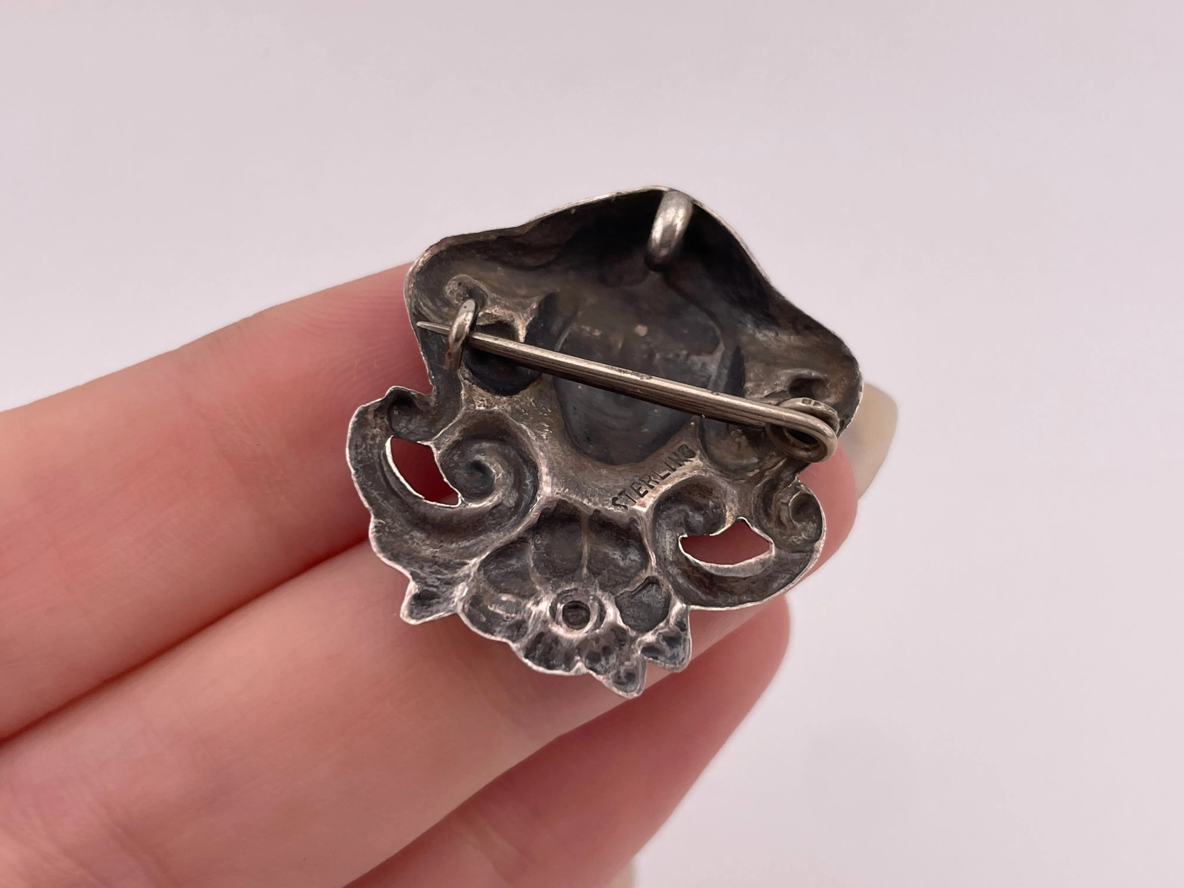 sterling silver pressed woman face profile pendant / brooch