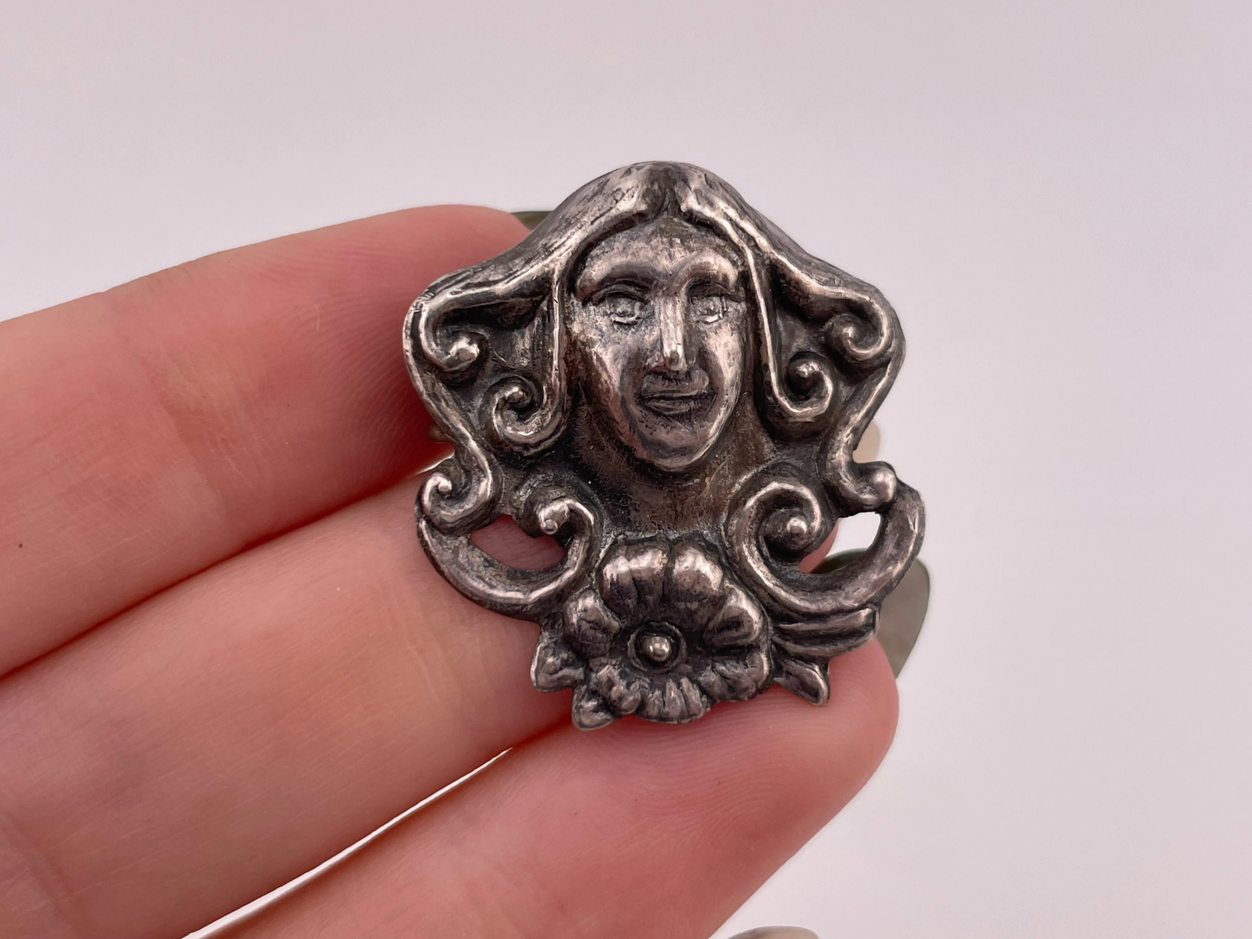 sterling silver pressed woman face profile pendant / brooch