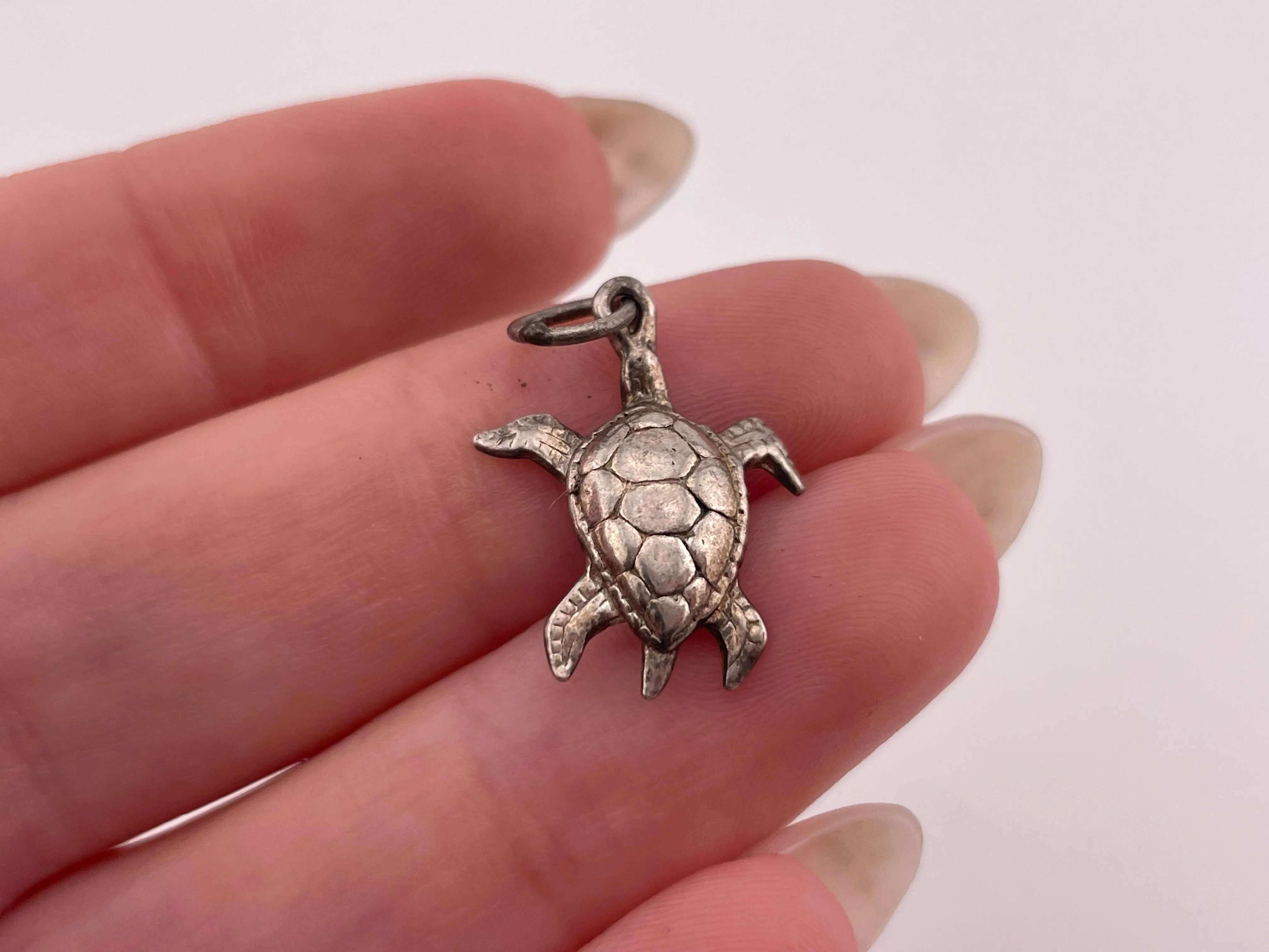 sterling silver turtle pendant