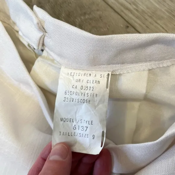 VINTAGE White Midi Pencil Skirt, Size 2-4
