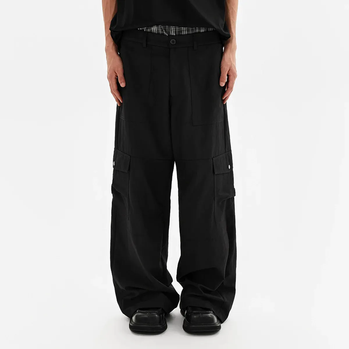 Wide-Leg Cargo Pants