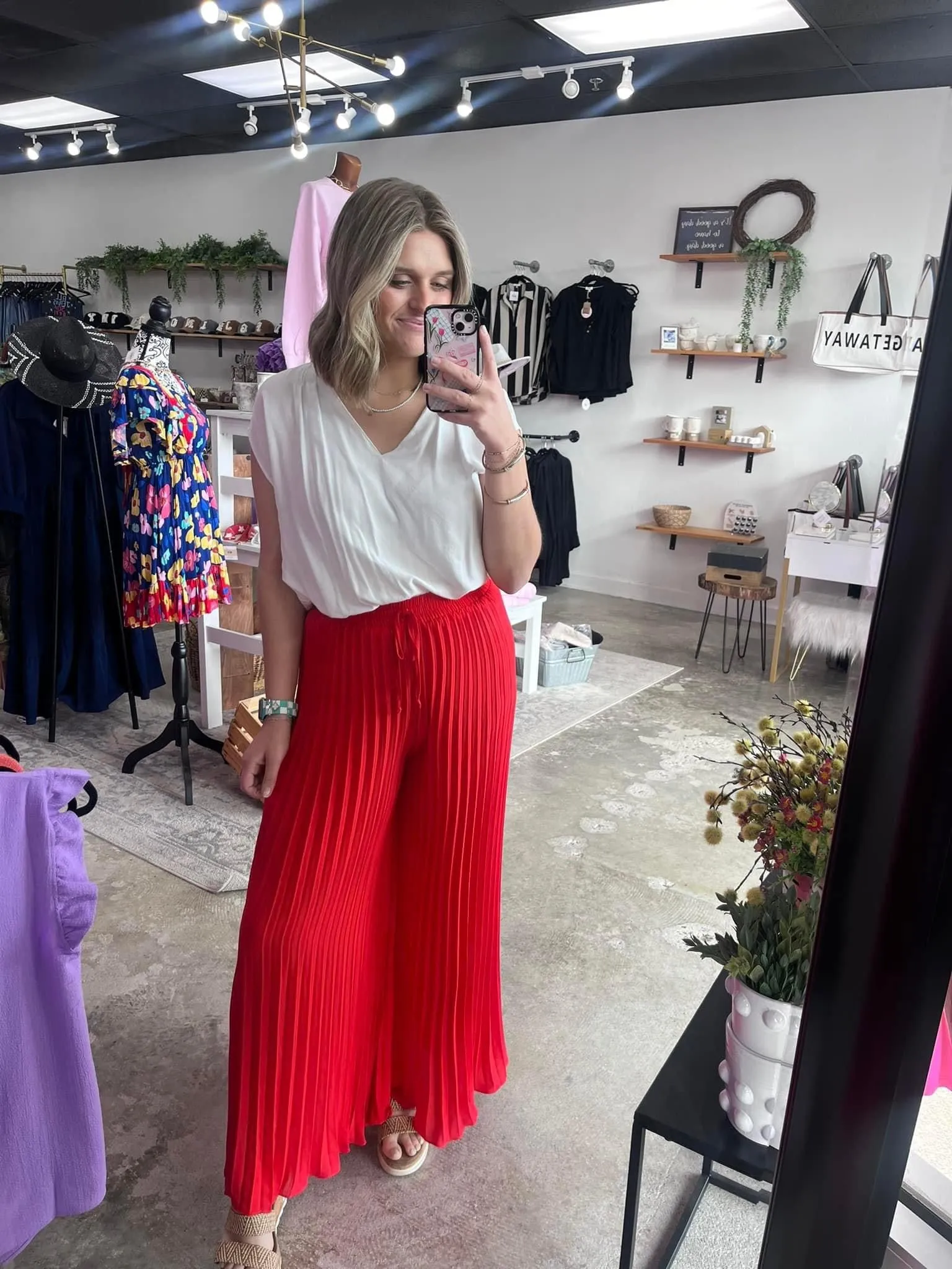 Wide Leg Pleated Pants
