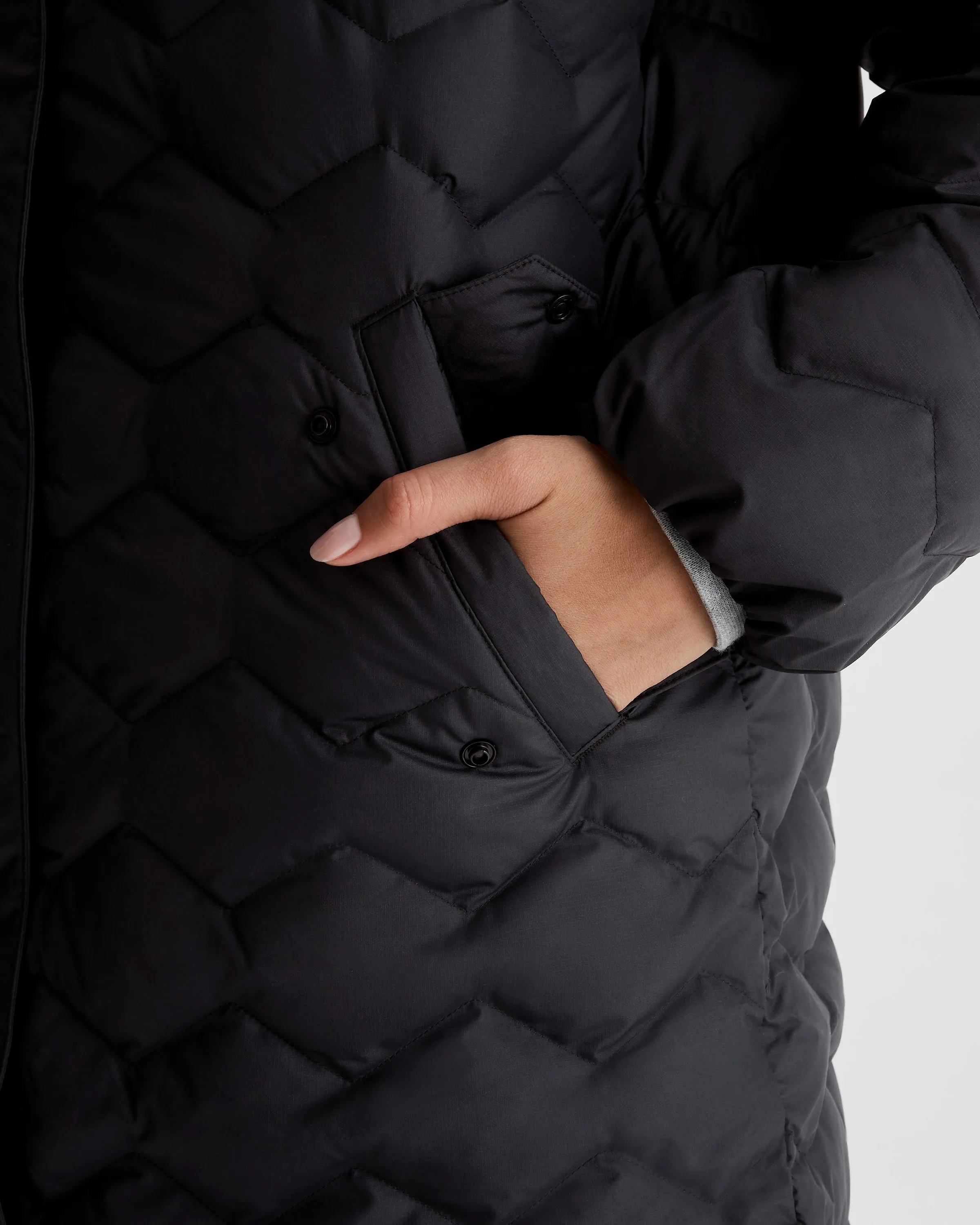 Women's Any Time Down Hooded Parka - Black Stingray