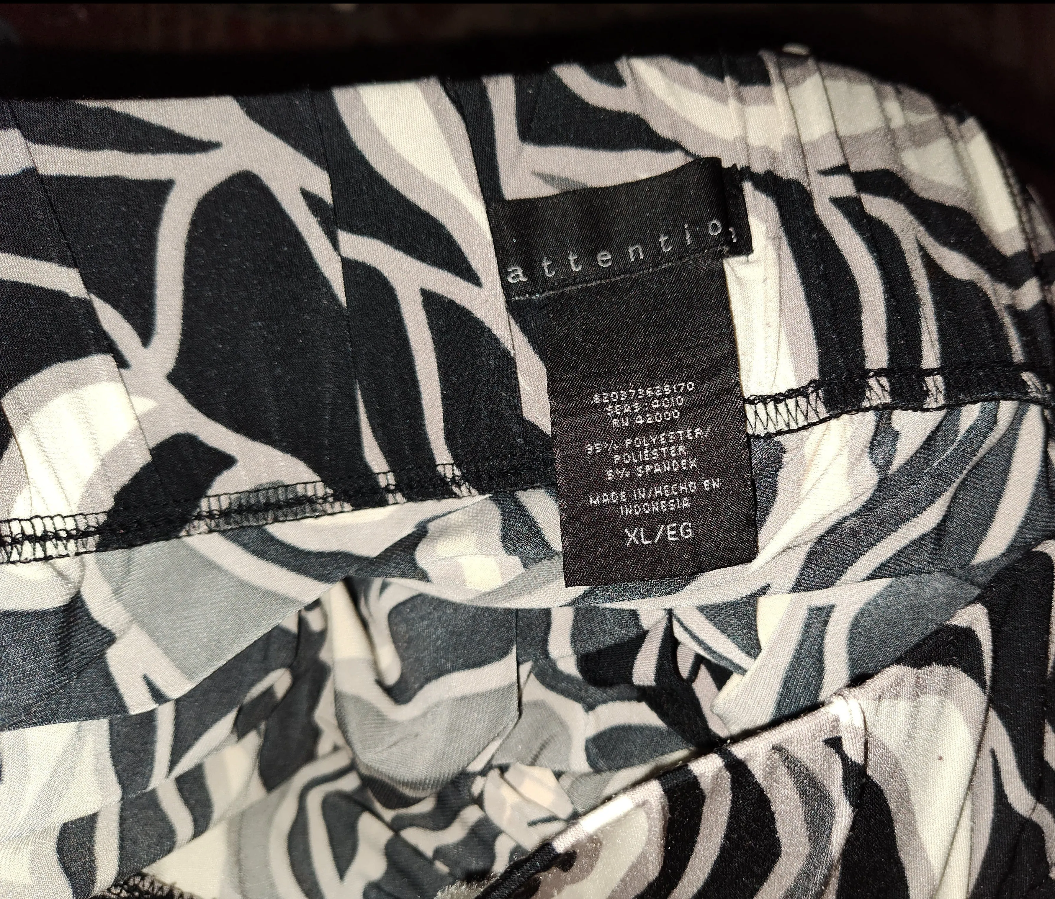 Women's Attention Brand Black & Gray Pencil Mini Skirt - preowned