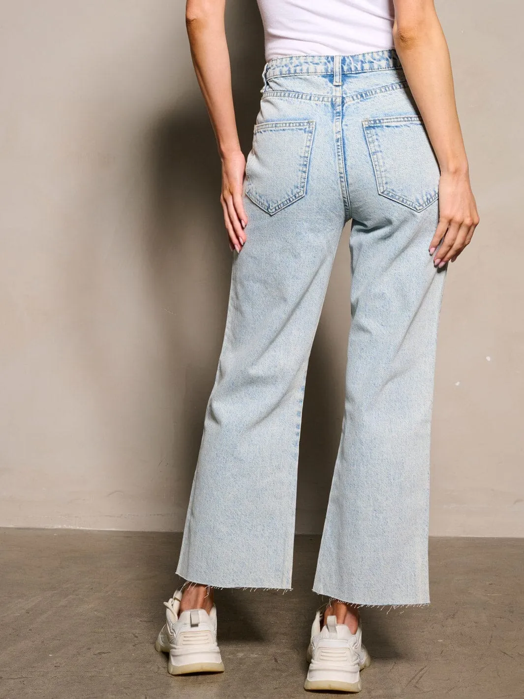 WOMEN'S BUTTON CLOSURE POCKETS DISTRESS DENIM PANTS