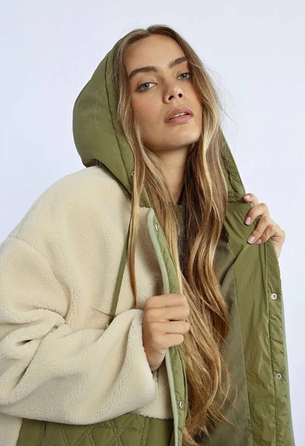 Women's Faux Sheep Hooded Jacket