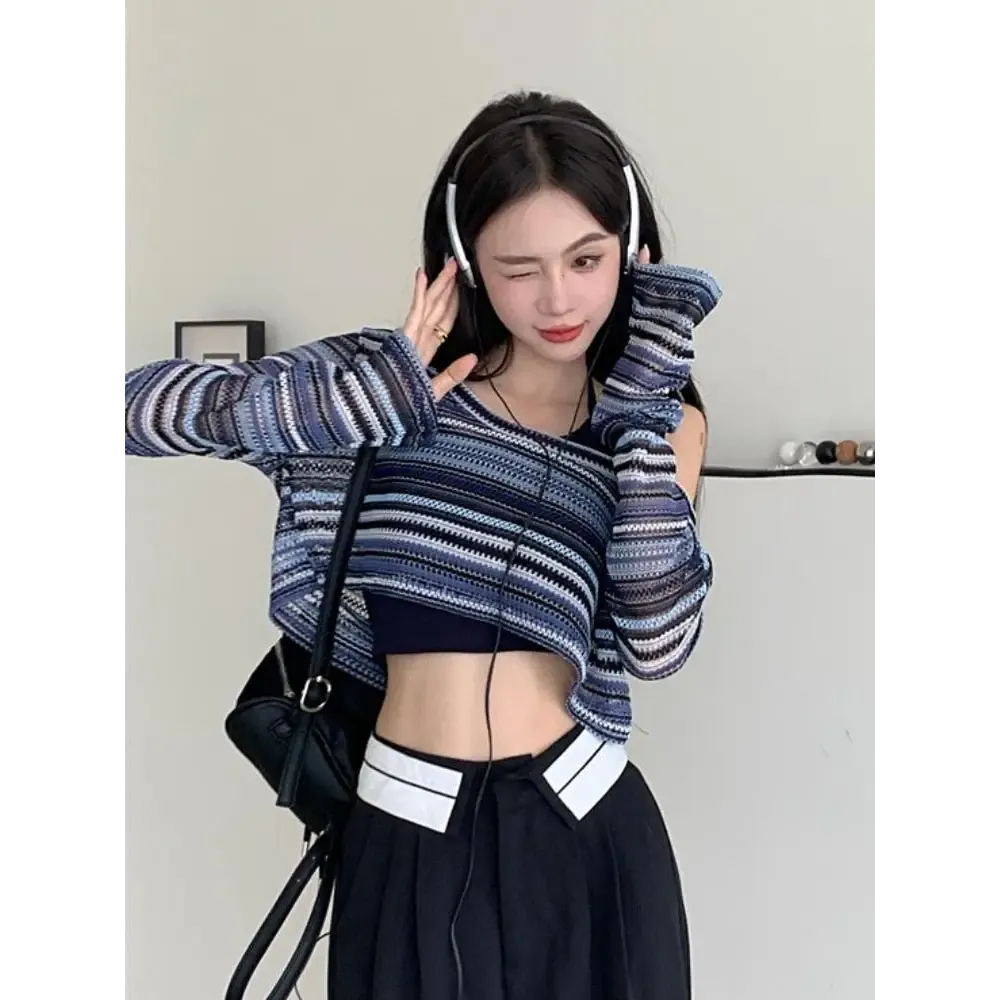 Y2K Striped Wide-Neck Crop Sweater in Comfortable Cotton-Polyester Blend